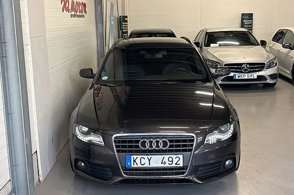 Audi A4 2010 photo 4