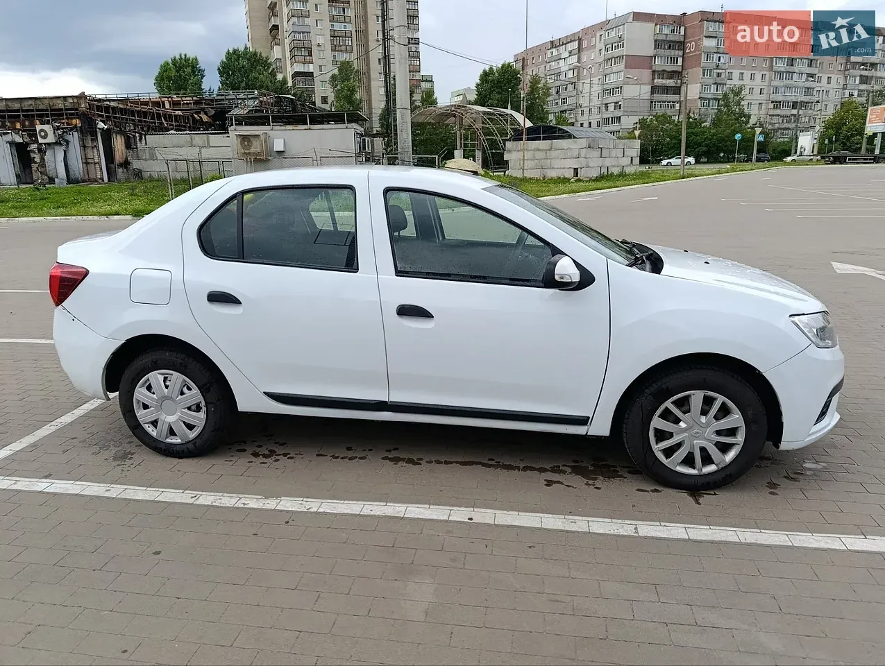 Renault Logan 2019 photo 2