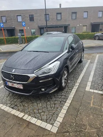 DS Automobiles Ds5