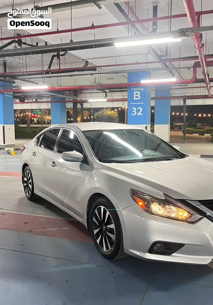 Nissan Altima 2018 photo 3