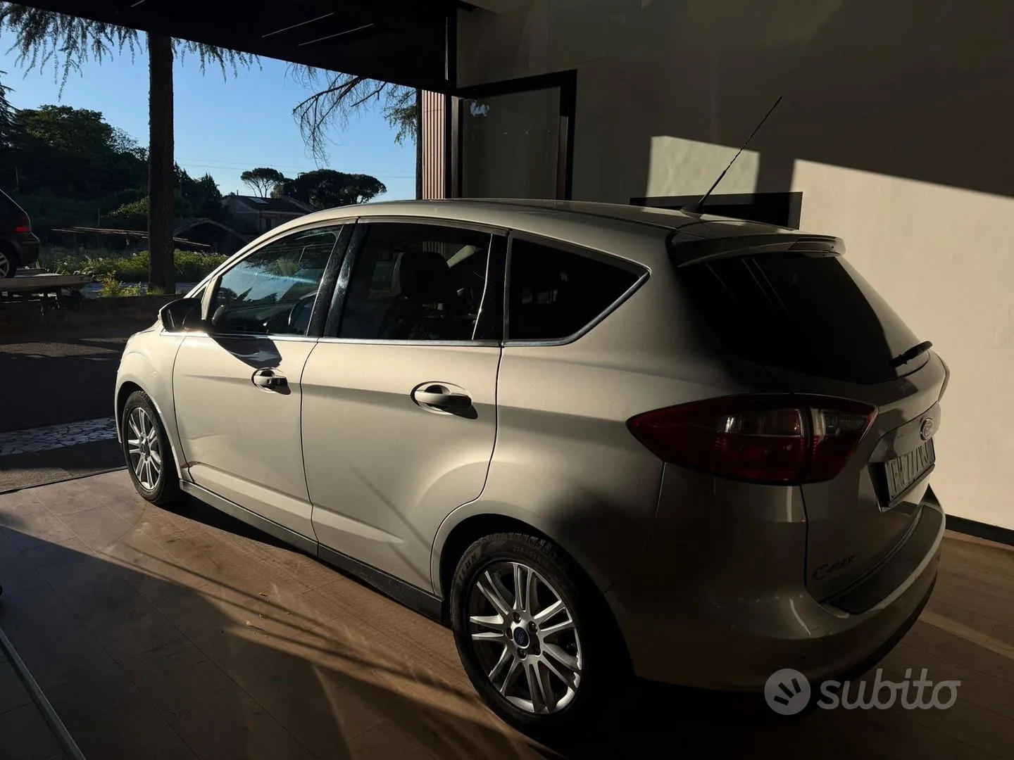Ford C-Max 2014 photo 2