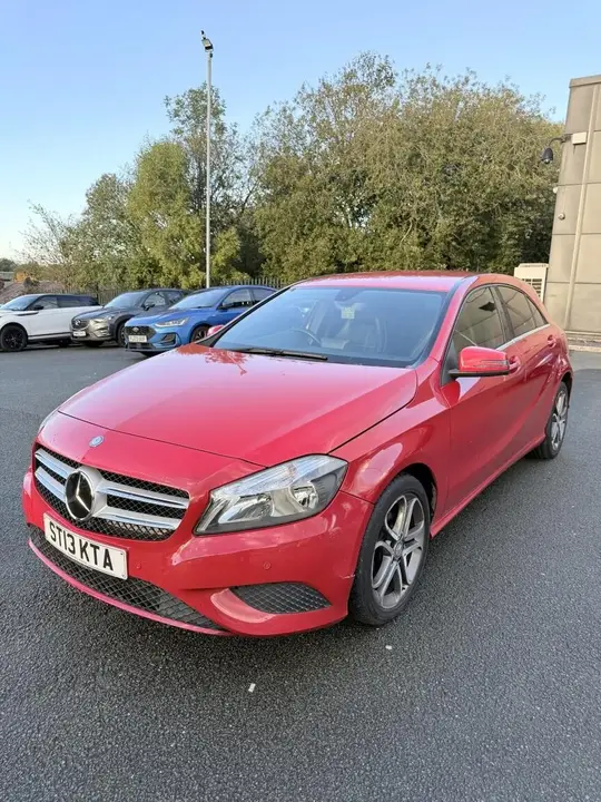 Mercedes-Benz A-Class 2013 photo 2