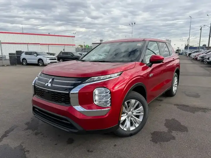 Mitsubishi Outlander 2026 photo 2