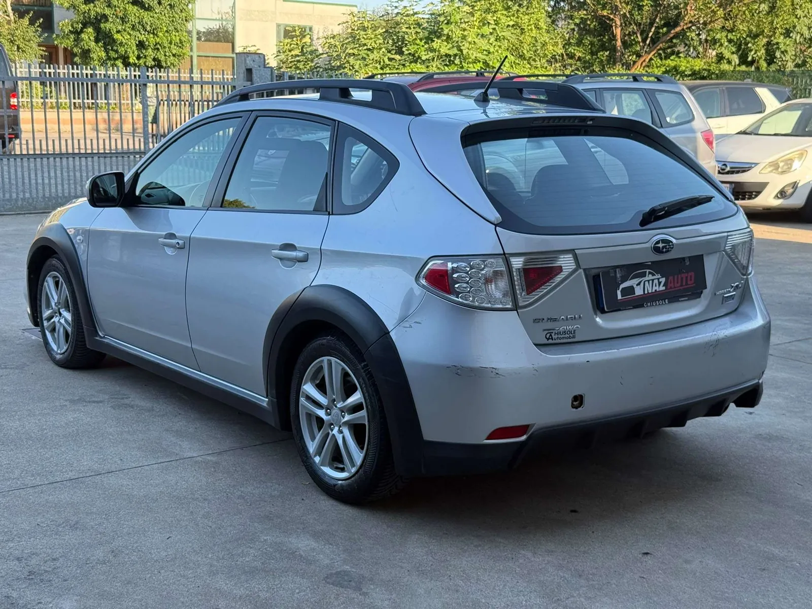 Subaru Xv 2010 photo 2