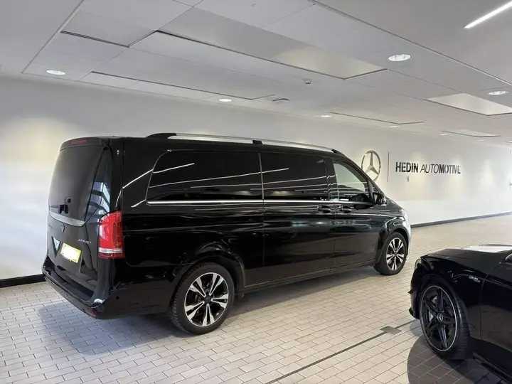 Mercedes-Benz V-Class 2017 photo 5
