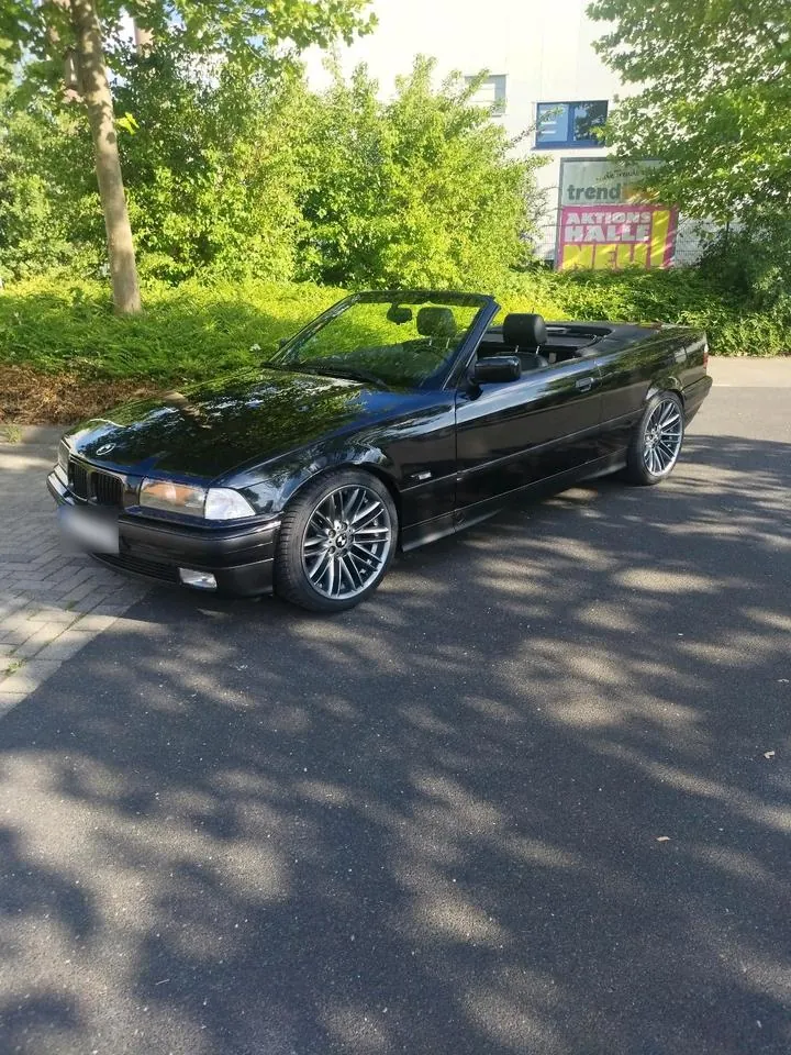 BMW 320I Cabrio