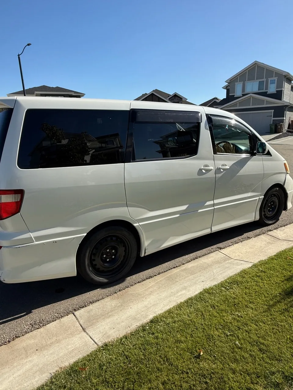 Toyota Alphard 2002 photo 5