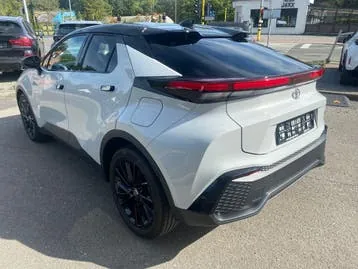 Toyota C-Hr 2024 photo 3