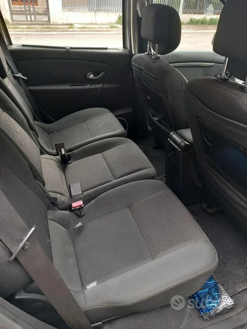 Renault Scenic 2010 photo 5