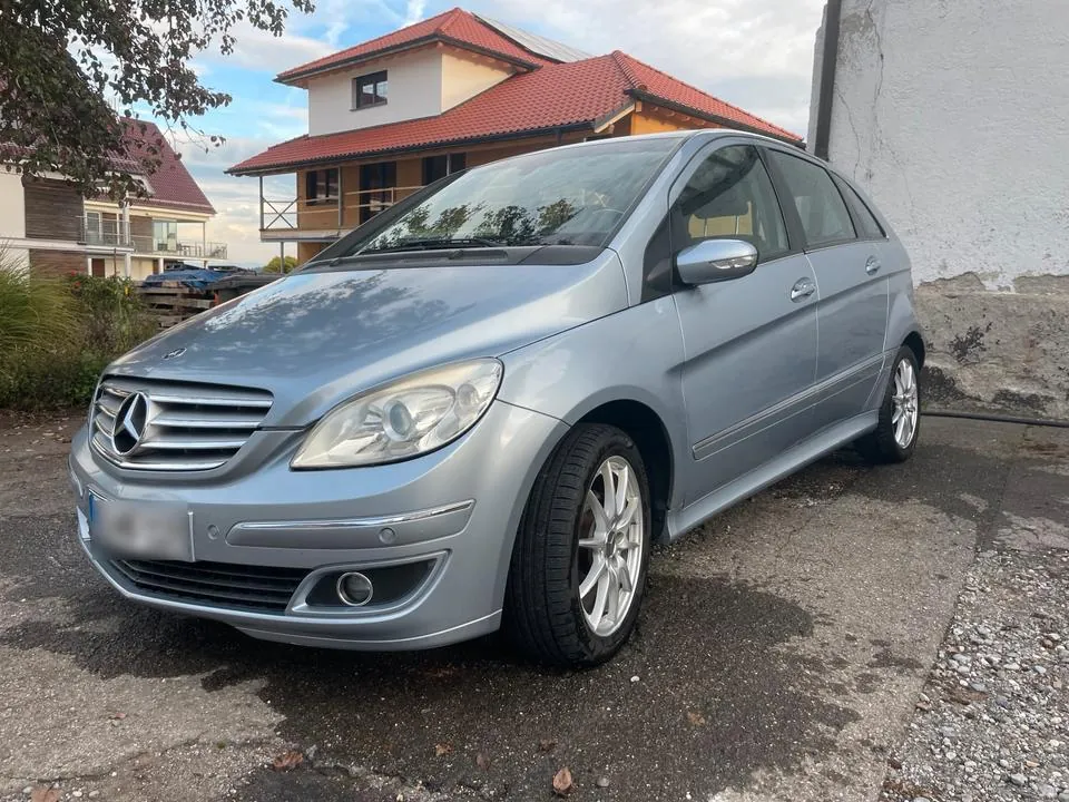 Mercedes-Benz B 170