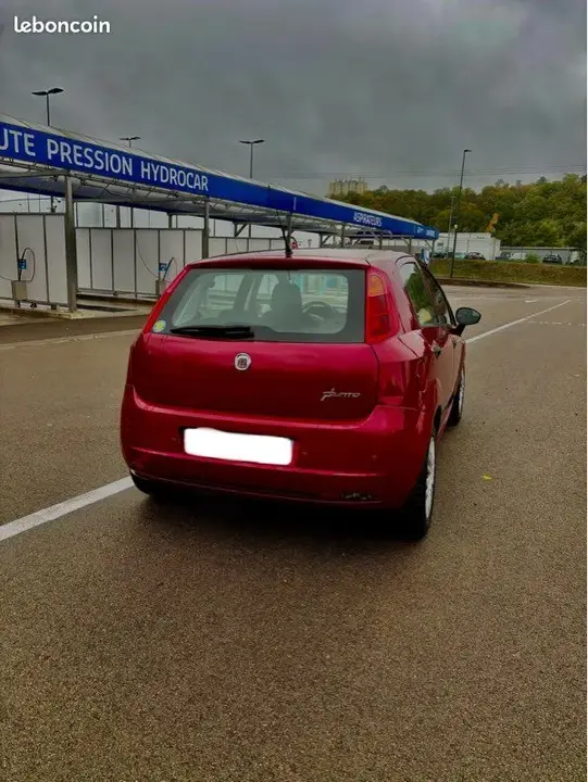 Fiat Grande Punto 2009 photo 3