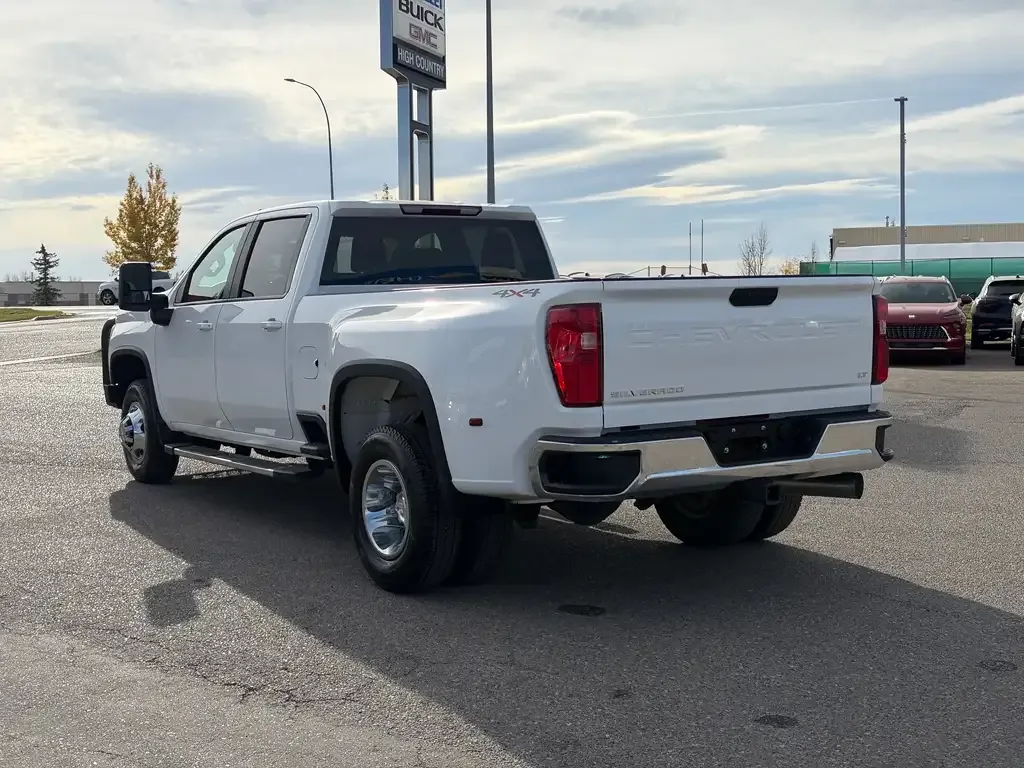 Chevrolet Silverado 3500 2021 photo 4