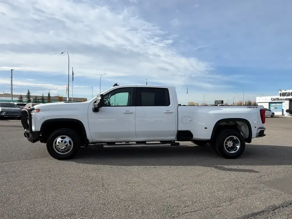 Chevrolet Silverado 3500 2021 photo 3