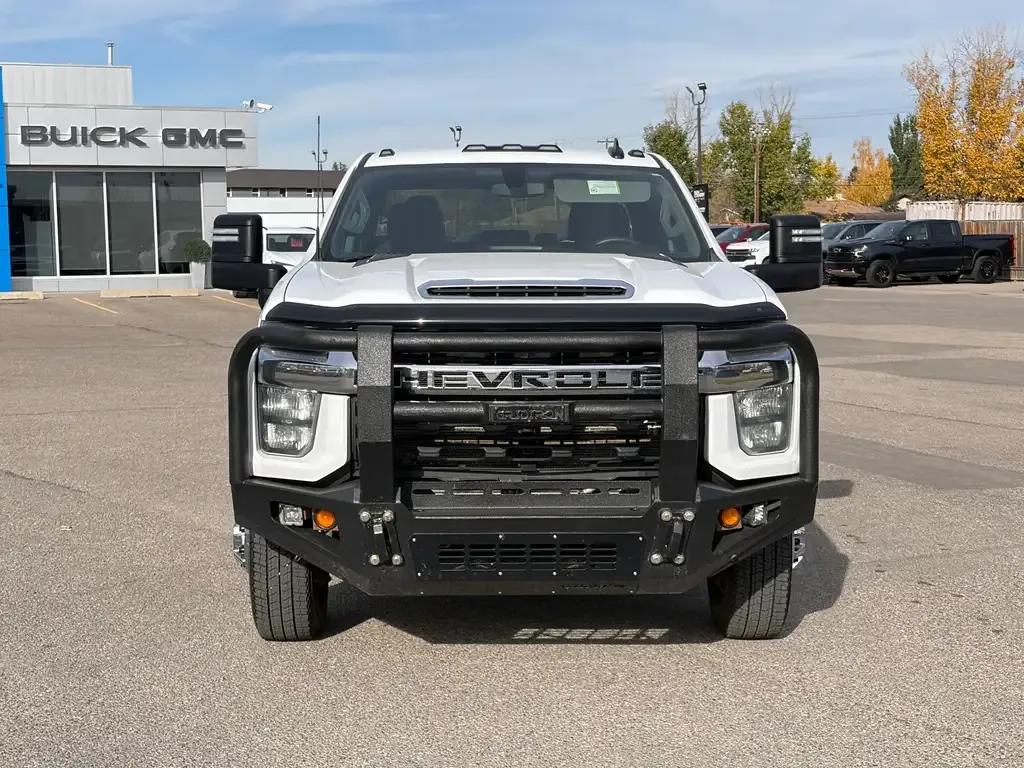 Chevrolet Silverado 3500 2021 photo 2