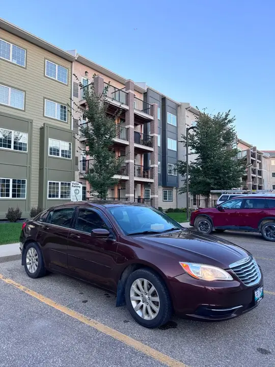 Chrysler 200 2012 photo 2