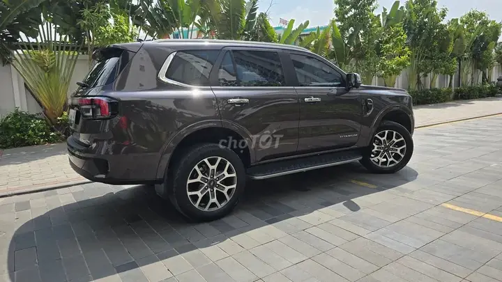 Ford Everest 2022 photo 3