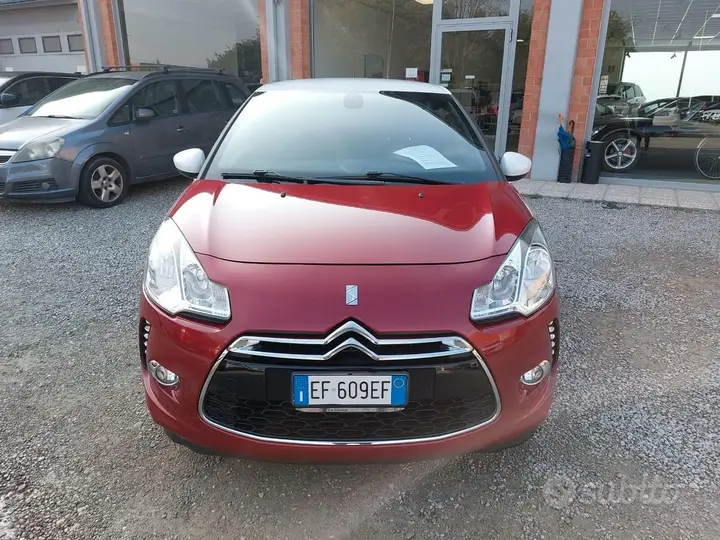 DS Automobiles Ds 3 2011 photo 3