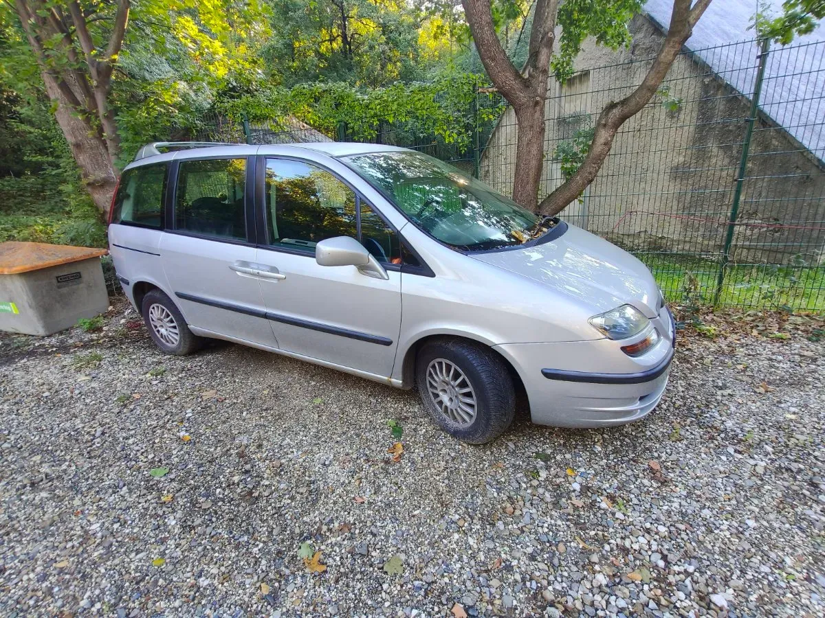 Fiat Ulysse 2003 photo 2