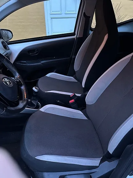 Toyota Aygo 2015 photo 4