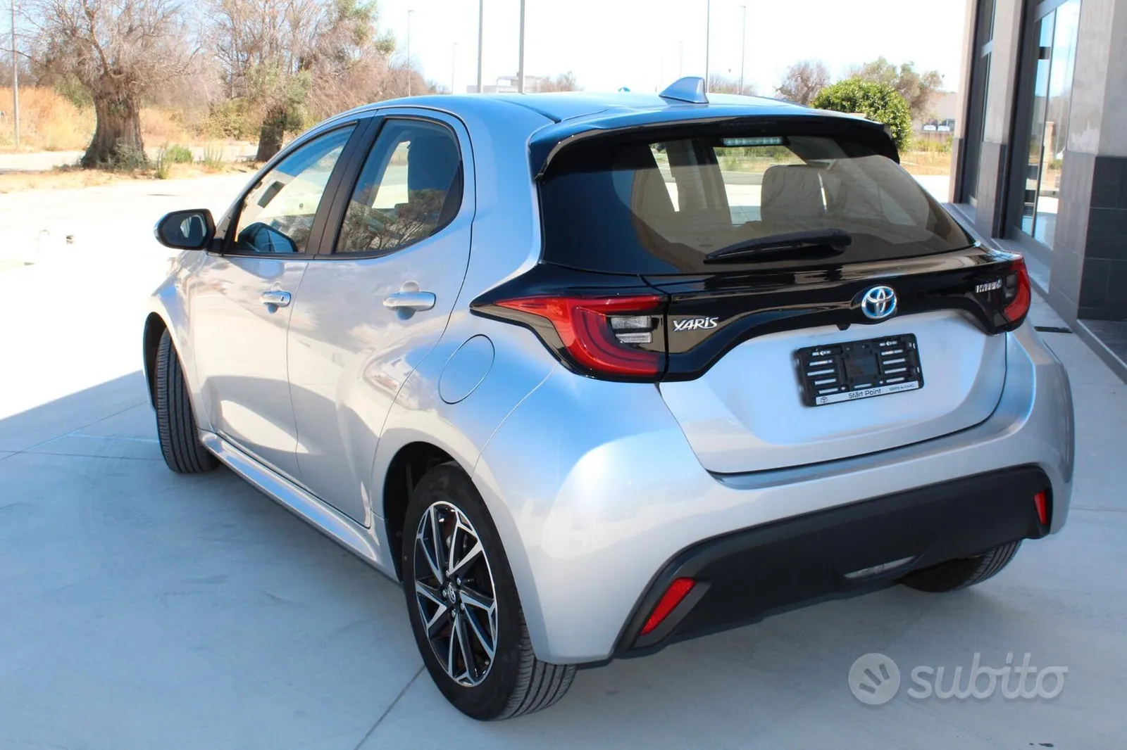 Toyota Yaris 2023 photo 5