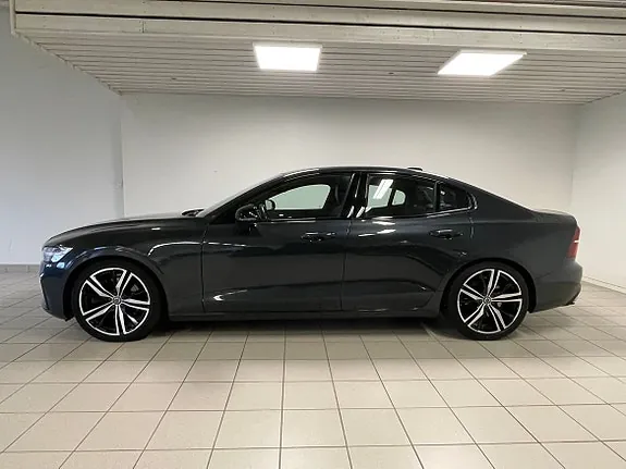 Volvo S60 2020 photo 2