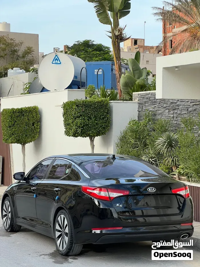 Kia K5