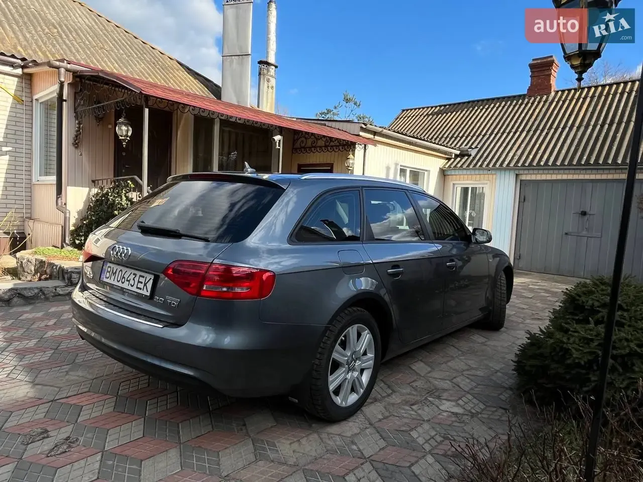 Audi A4 2012 photo 4