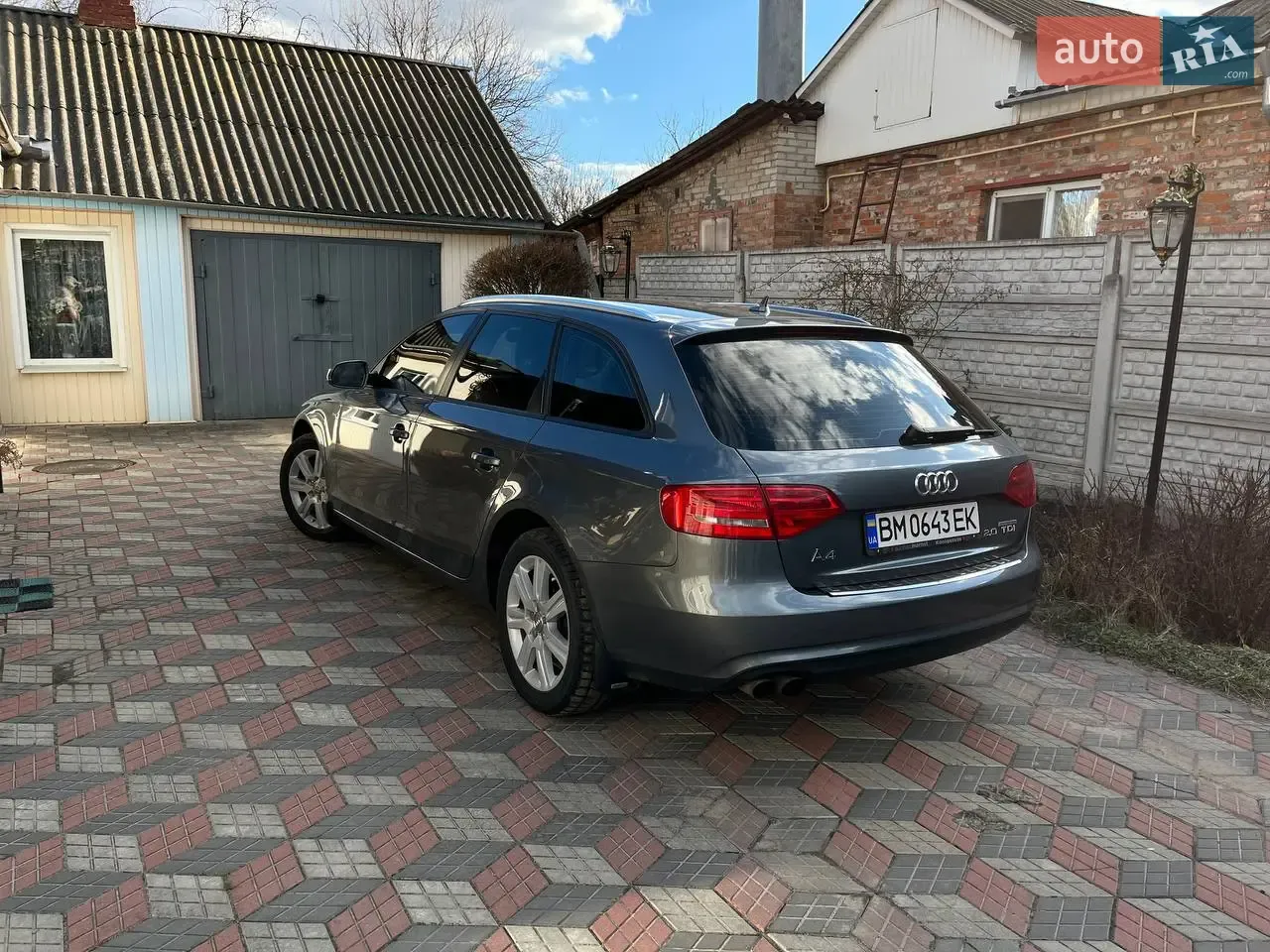Audi A4 2012 photo 3
