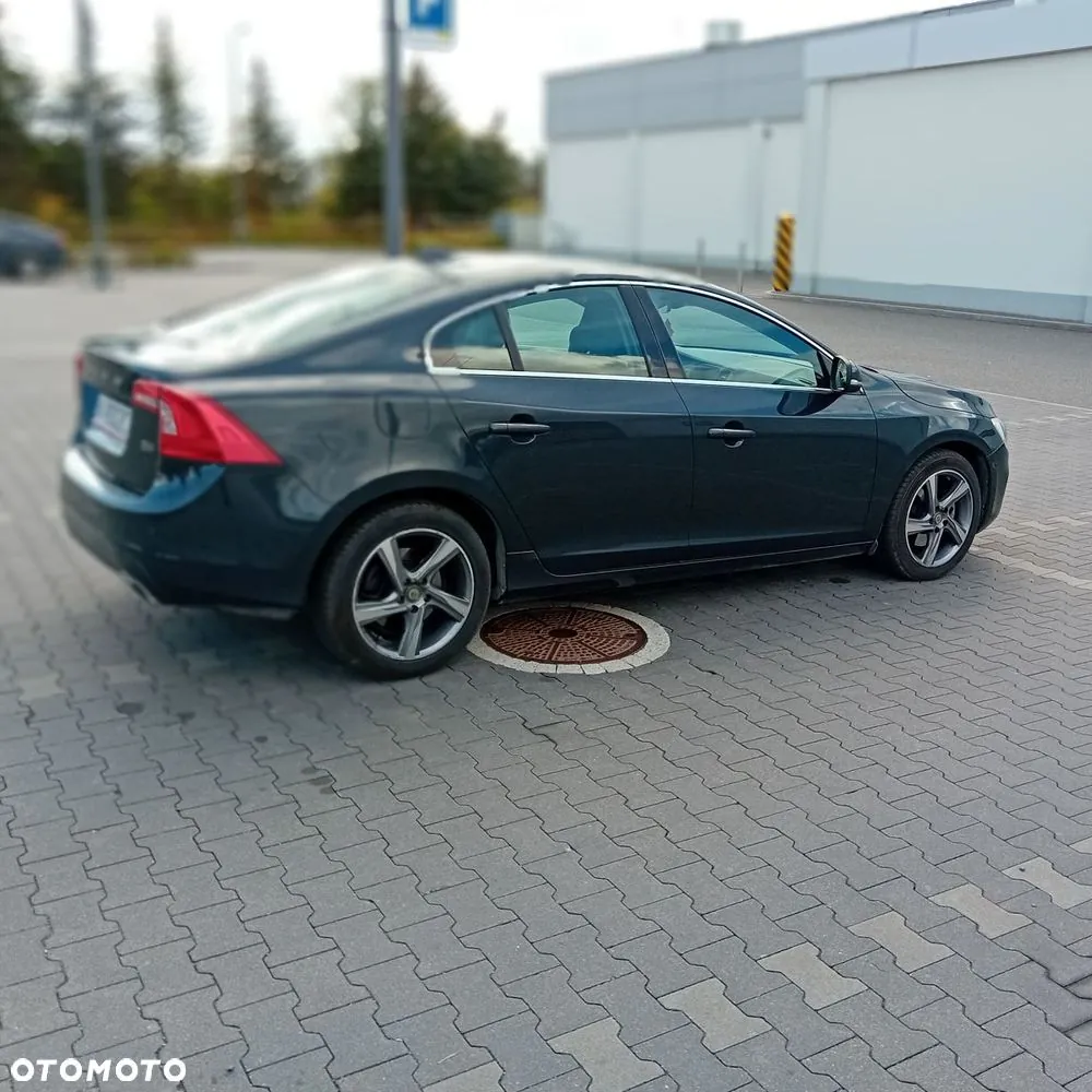 Volvo S60 2014 photo 4