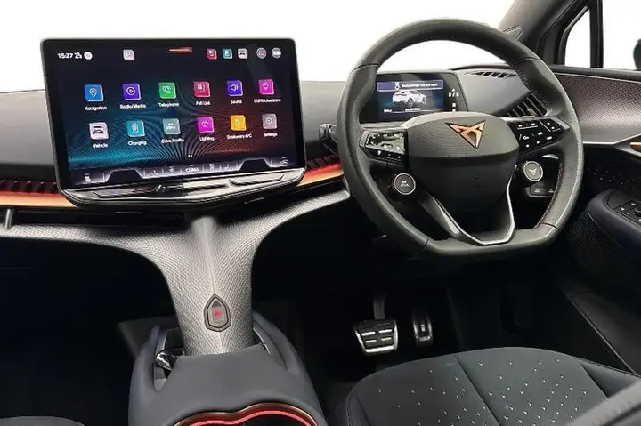 Cupra Tavascan 2025 photo 2