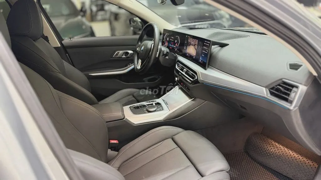 BMW 3 Series 2023 photo 5