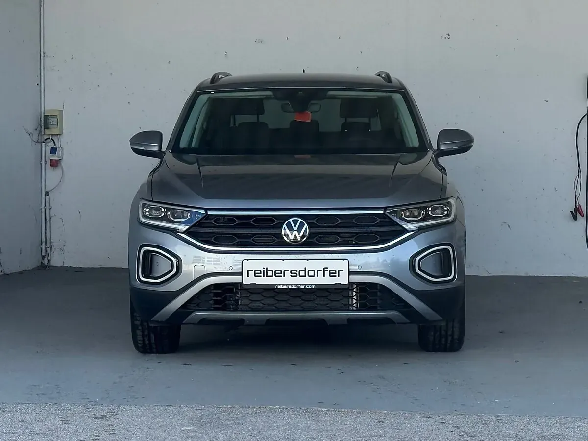 Volkswagen T-Roc 2026 photo 2