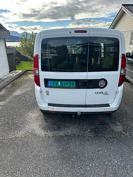 Fiat Doblo 2011 photo 4