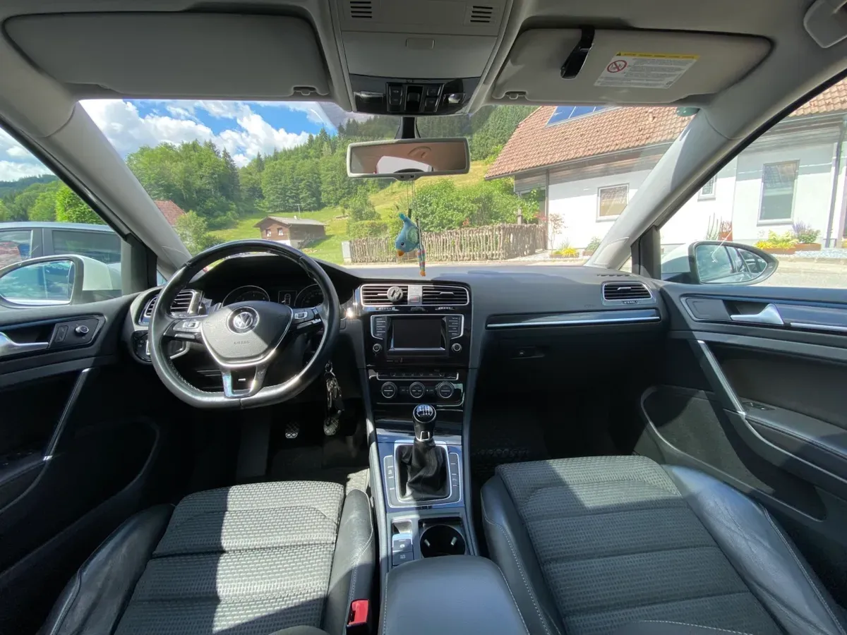 Volkswagen Golf 2013 photo 3
