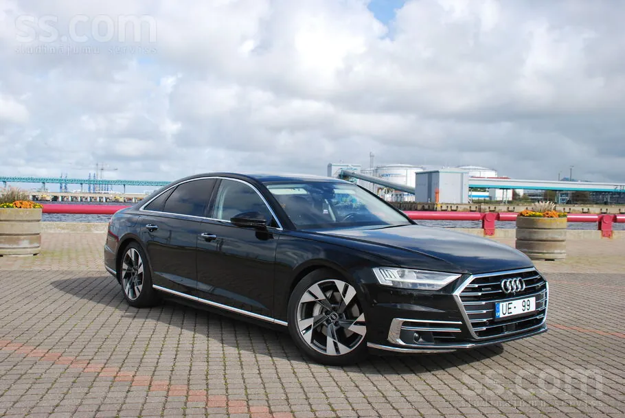 Audi A8 2018 photo 3