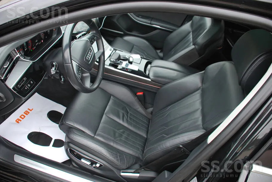Audi A8 2018 photo 5