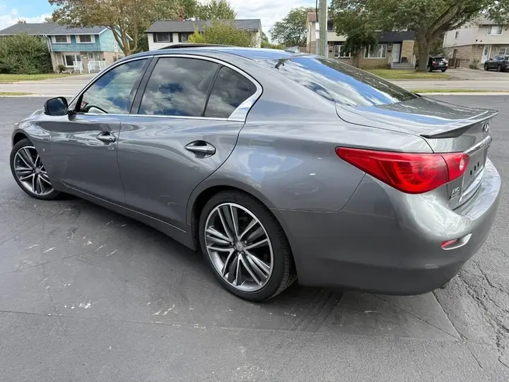 Infiniti Q50 2015 photo 5