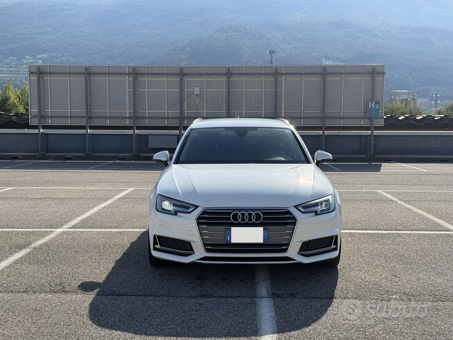 Audi A4 2019 photo 2