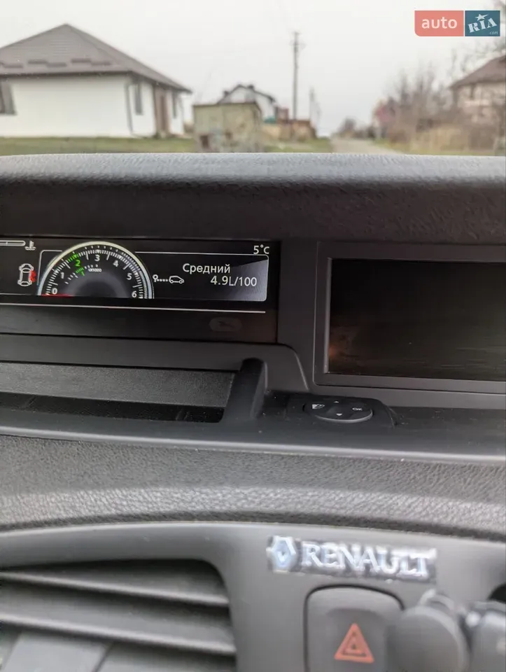 Renault Scenic 2014 photo 4