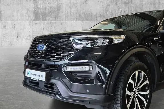 Ford Explorer 2021 photo 2