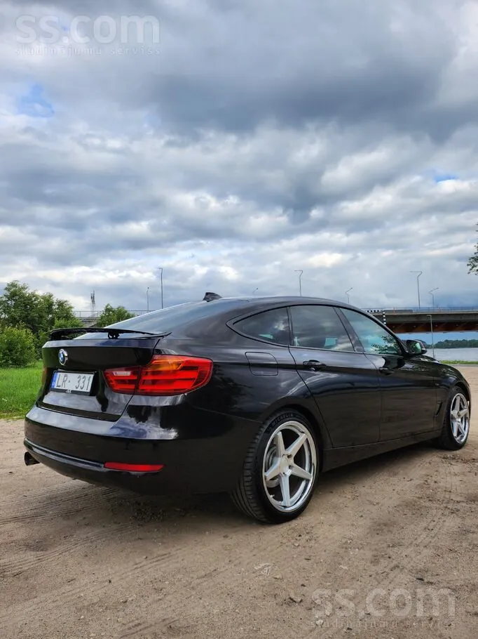 BMW 318D Gran Turismo Sport Line 2014 photo 2