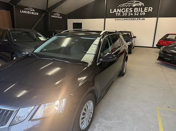 Skoda Octavia 2019 photo 2
