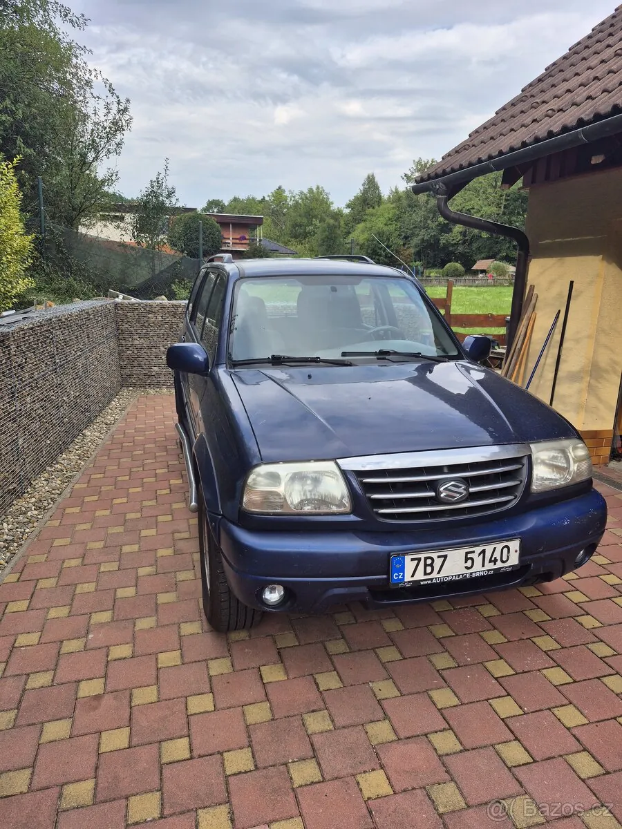 Suzuki Grand Vitara 2003 photo 2