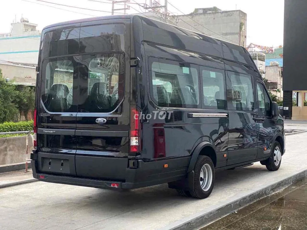 Ford Transit 2025 photo 4