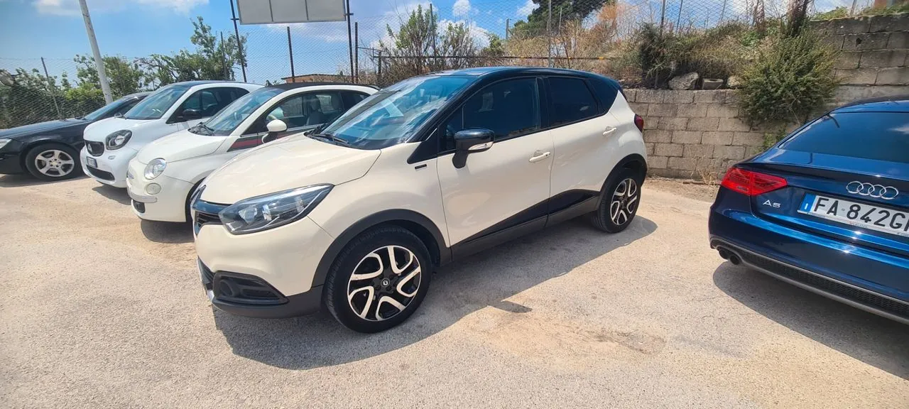 Renault Captur 2017 photo 2