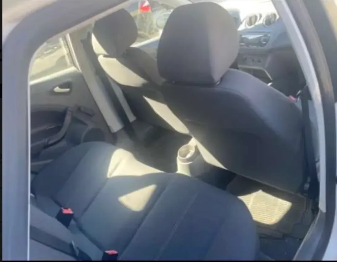 Seat Ibiza 2011 photo 3