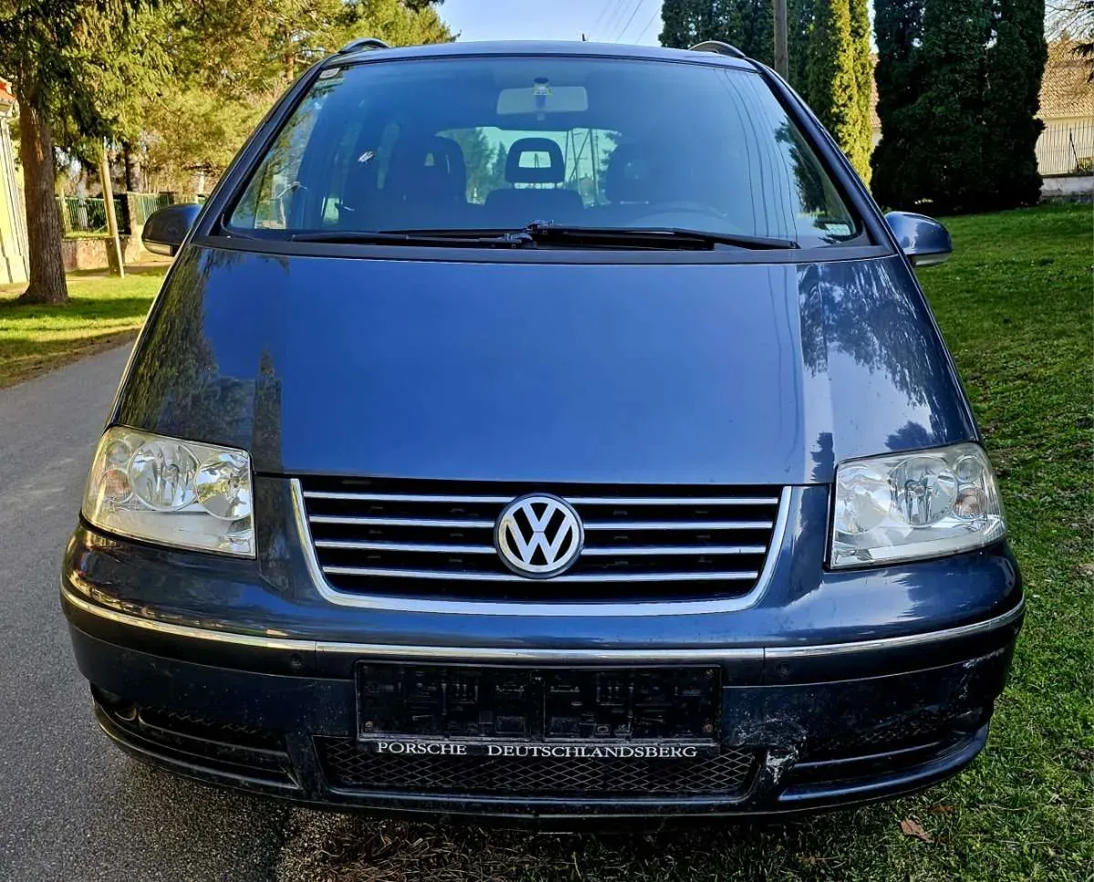 Volkswagen Sharan 2005 photo 2