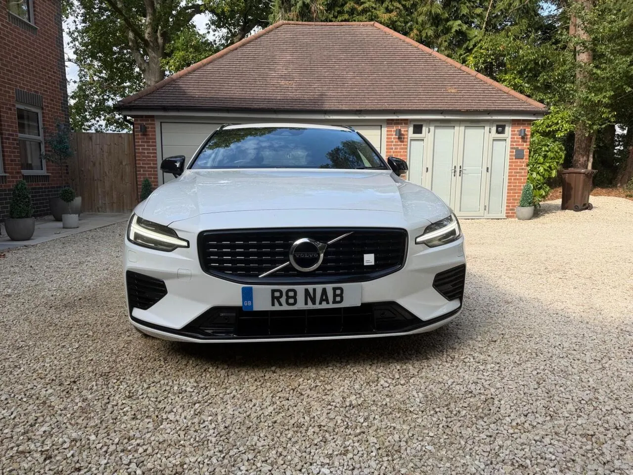 Volvo V60 2021 photo 2