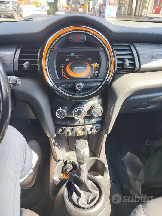 Mini Cooper 2015 photo 4