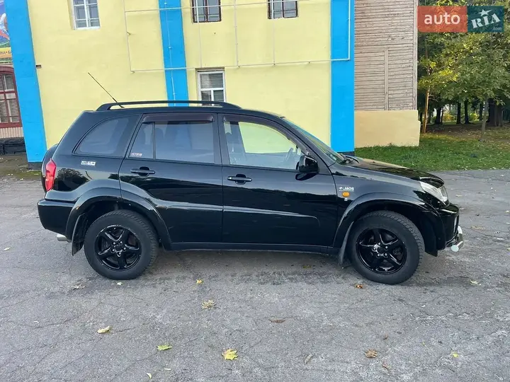 Toyota Rav4 2003 photo 3